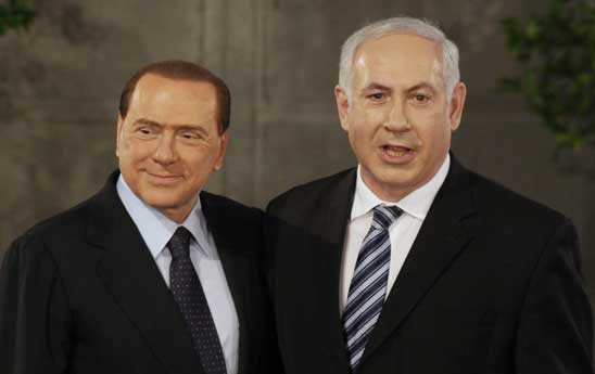 Silvio Berlusconi e Benyamin Netanyahu (Sky tg24)